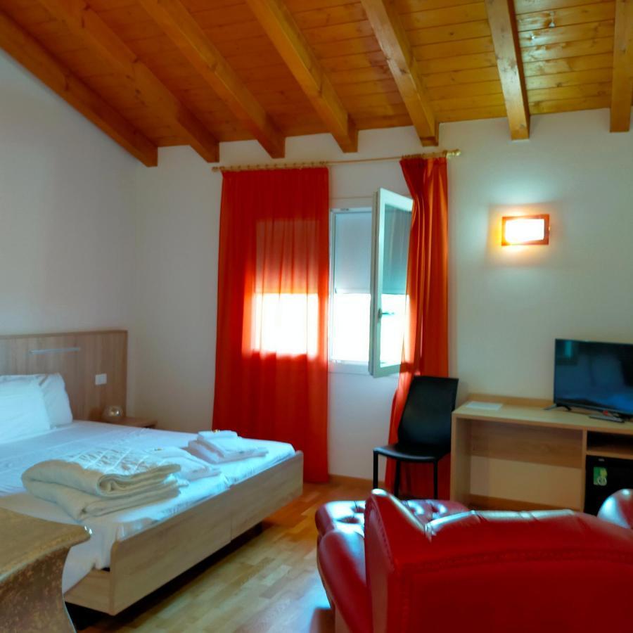 Al Cavaliere Villa Pordenone Eksteriør billede