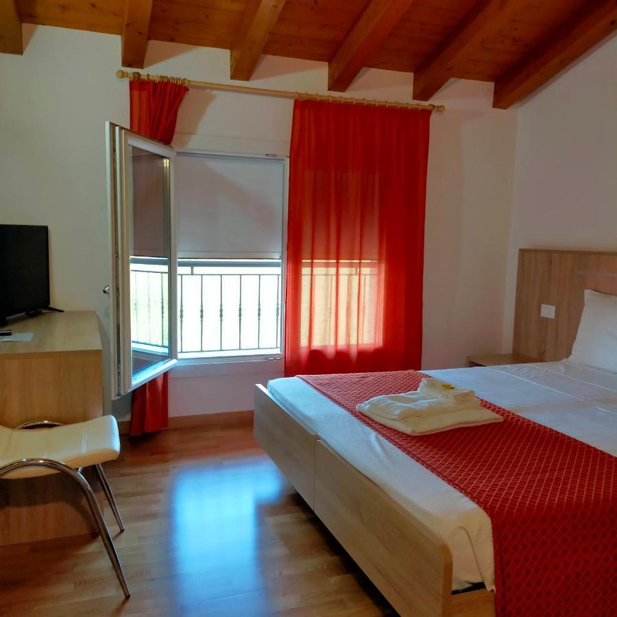 Al Cavaliere Villa Pordenone Eksteriør billede